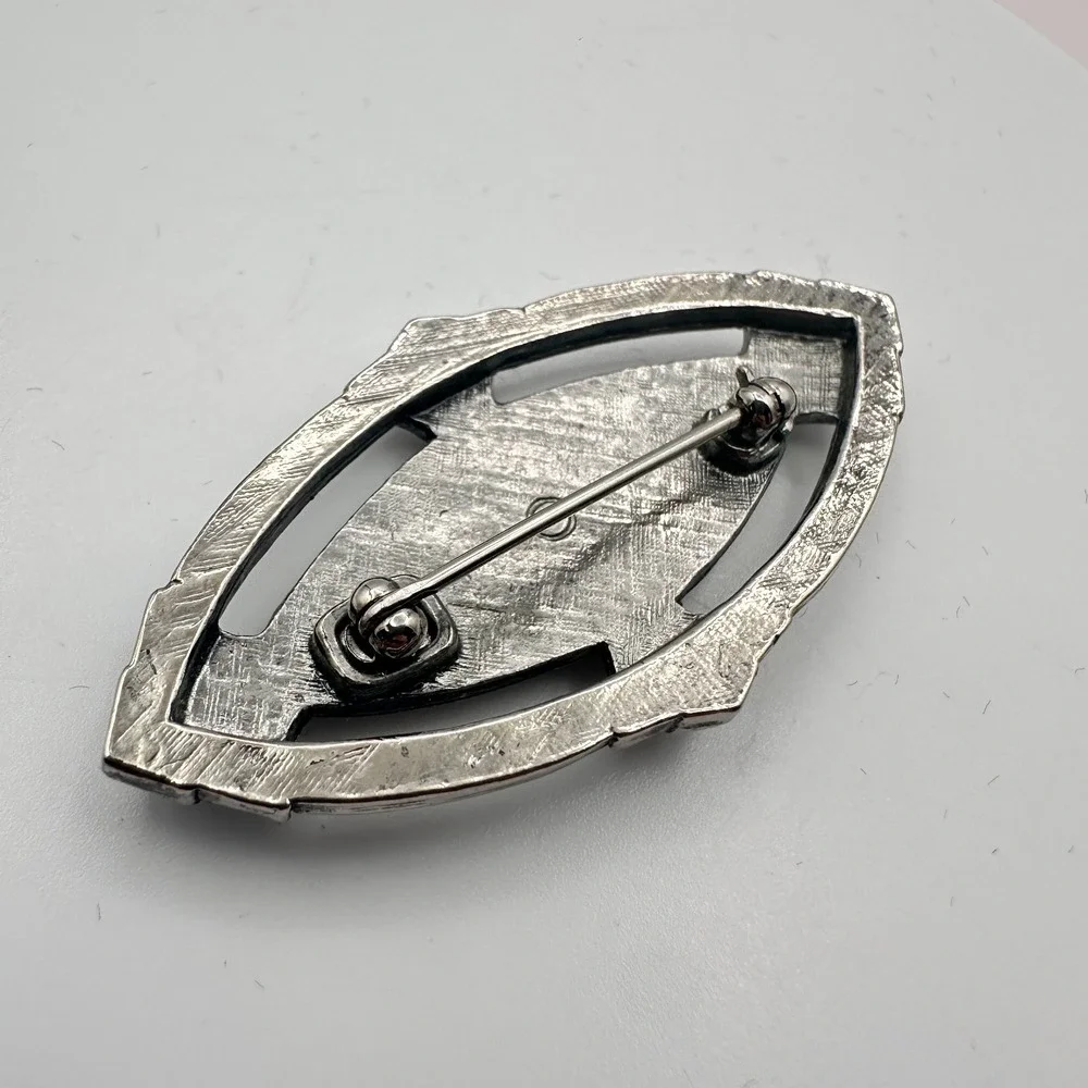 Vintage 90s Silver Tone Mother of Pearl Oval Marcasite Brooch Pin Jewelry
